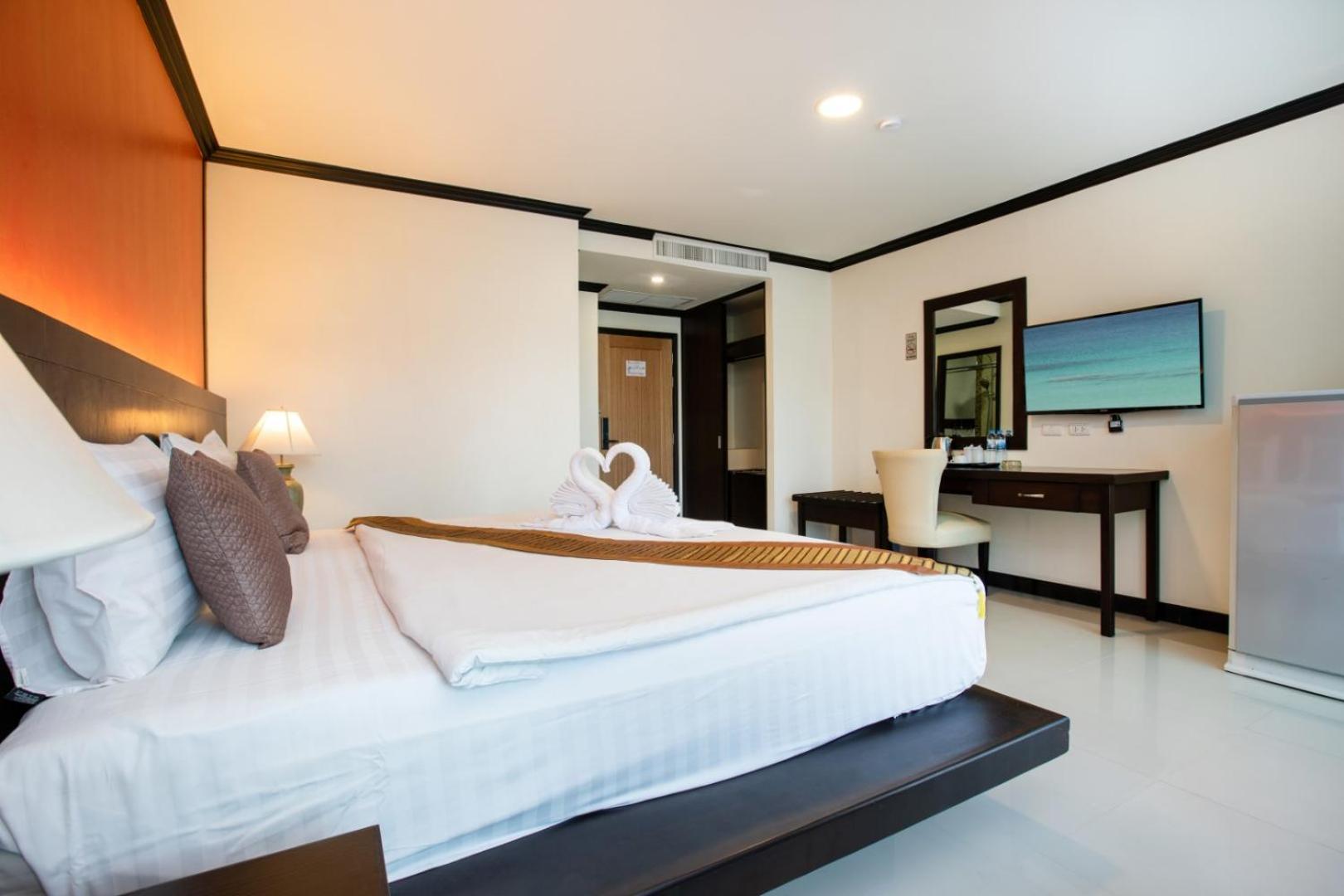 โรงแรม ออร์คิด การ์เด้นท์ Patong ภายนอก รูปภาพ