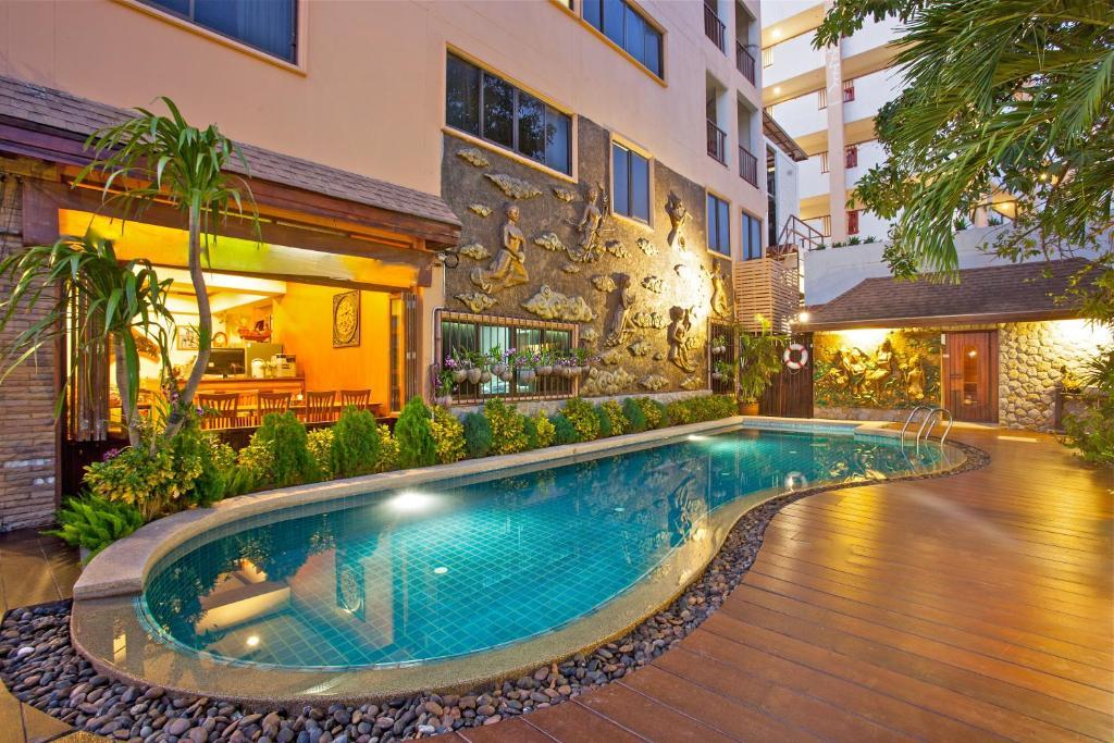 โรงแรม ออร์คิด การ์เด้นท์ Patong ภายนอก รูปภาพ