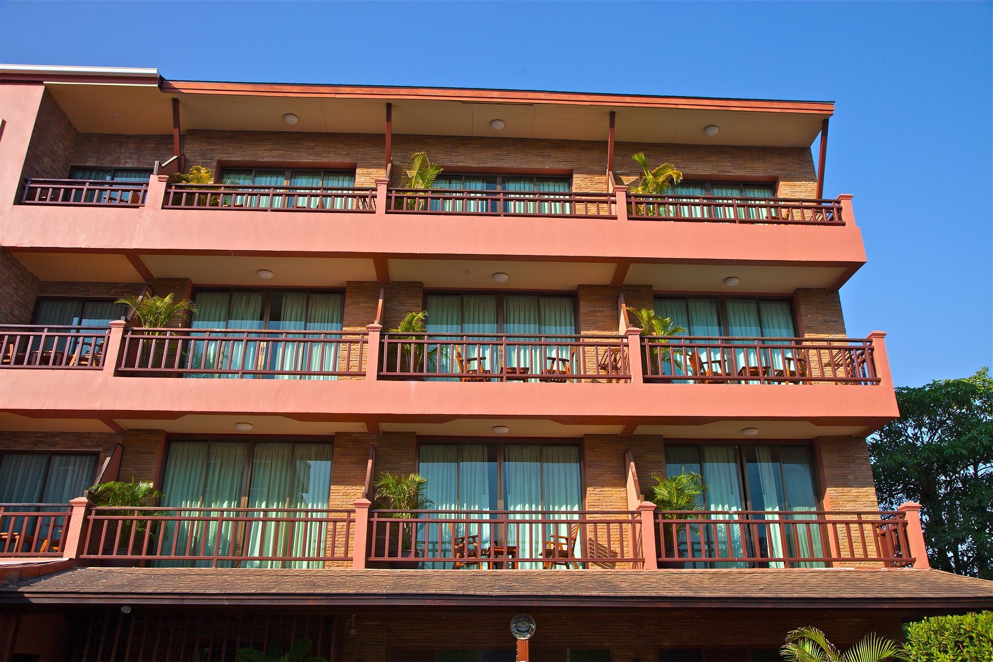 โรงแรม ออร์คิด การ์เด้นท์ Patong ภายนอก รูปภาพ