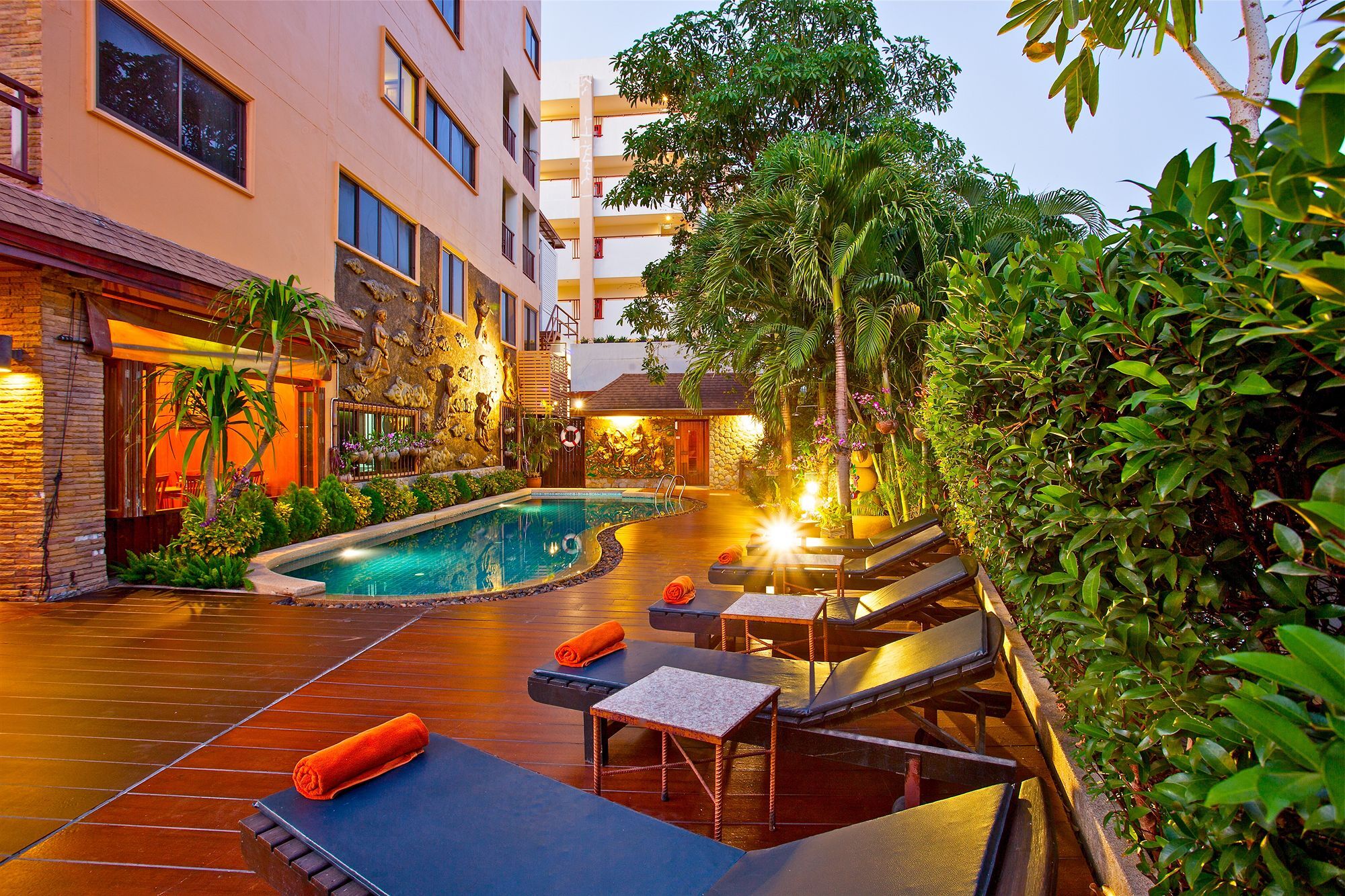 โรงแรม ออร์คิด การ์เด้นท์ Patong ภายนอก รูปภาพ